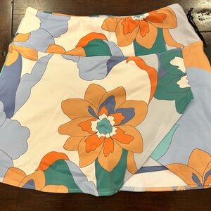 SAVVI Athletic Skort, 70s Print Size M